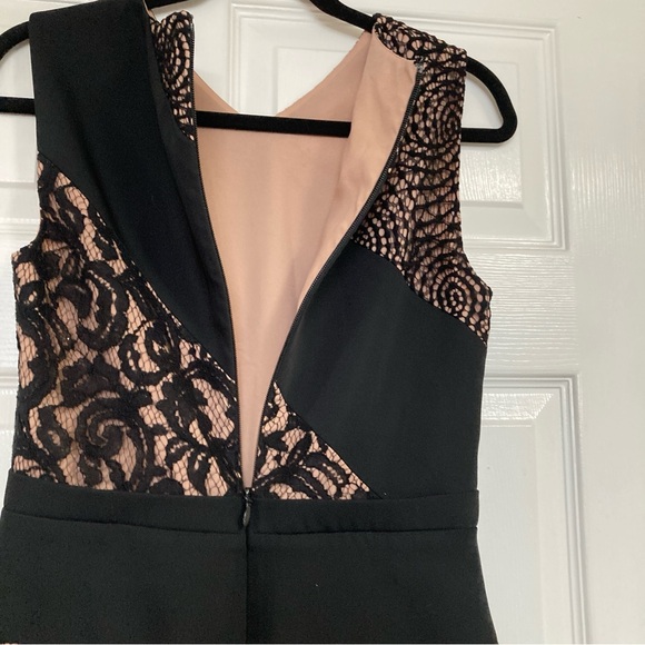 BCBG MAXAZRIA Dalia Lace Elegant Black and Nude Dress Party Cocktail Sz 6 - Picture 9 of 14